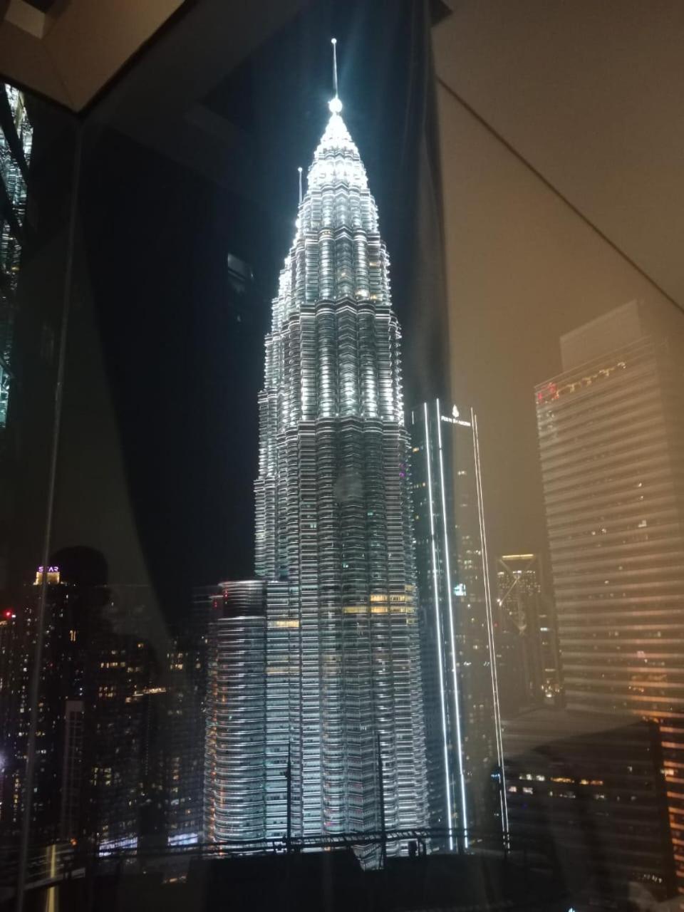 Sky Klcc By Near Petronas Twin Tower Pangsapuri *